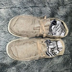 Buckle Exclusive Hey Dudes